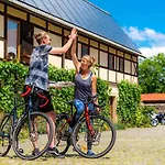 Landhotel Gut Wildberg Mit Badeteich Und Grossem Garten Hotel 3*