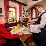 Landhotel Gut Wildberg Mit Badeteich Und Grossem Garten Hotel