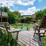 Landhotel Gut Wildberg Mit Badeteich Und Grossem Garten Hotel 3*