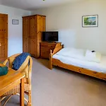 Landhotel Gut Wildberg Mit Badeteich Und Grossem Garten Hotel 3*