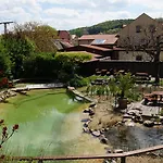 Landhotel Gut Wildberg Mit Badeteich Und Grossem Garten Meißen