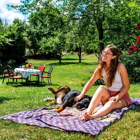 Gut Wildberg Mit Badeteich Und Grossem Garten Meißen