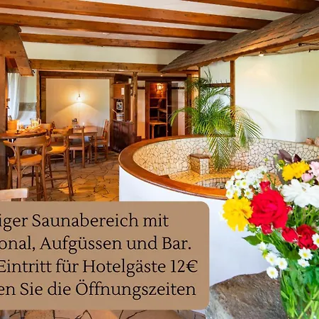 Gut Wildberg Mit Badeteich Und Grossem Garten 酒店 Meißen