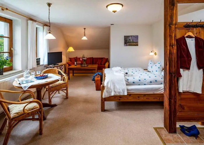 Landhotel Gut Wildberg Mit Badeteich Und Grossem Garten 3* Meissen