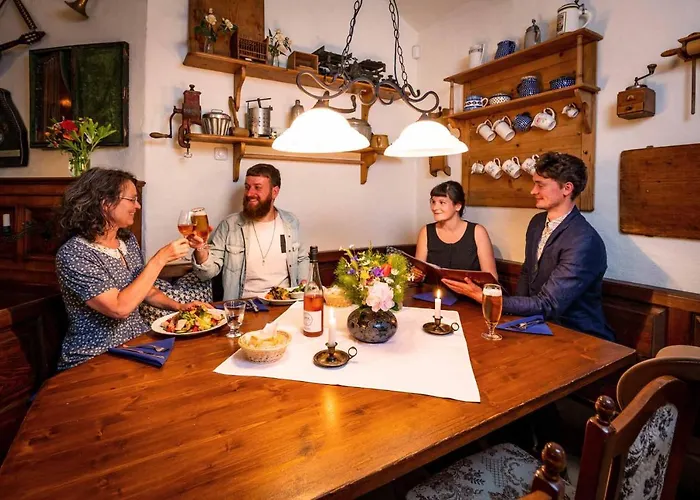 Landhotel Gut Wildberg Mit Badeteich Und Grossem Garten Meissen