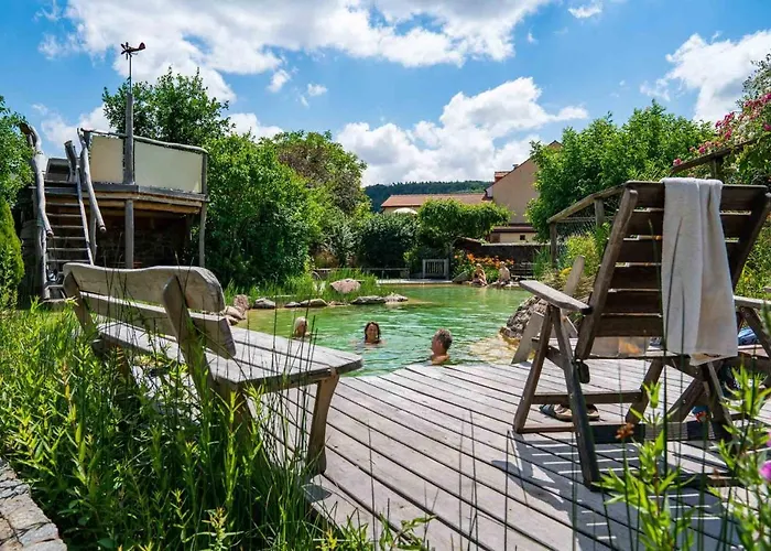 Landhotel Gut Wildberg Mit Badeteich Und Grossem Garten Hotel 3*